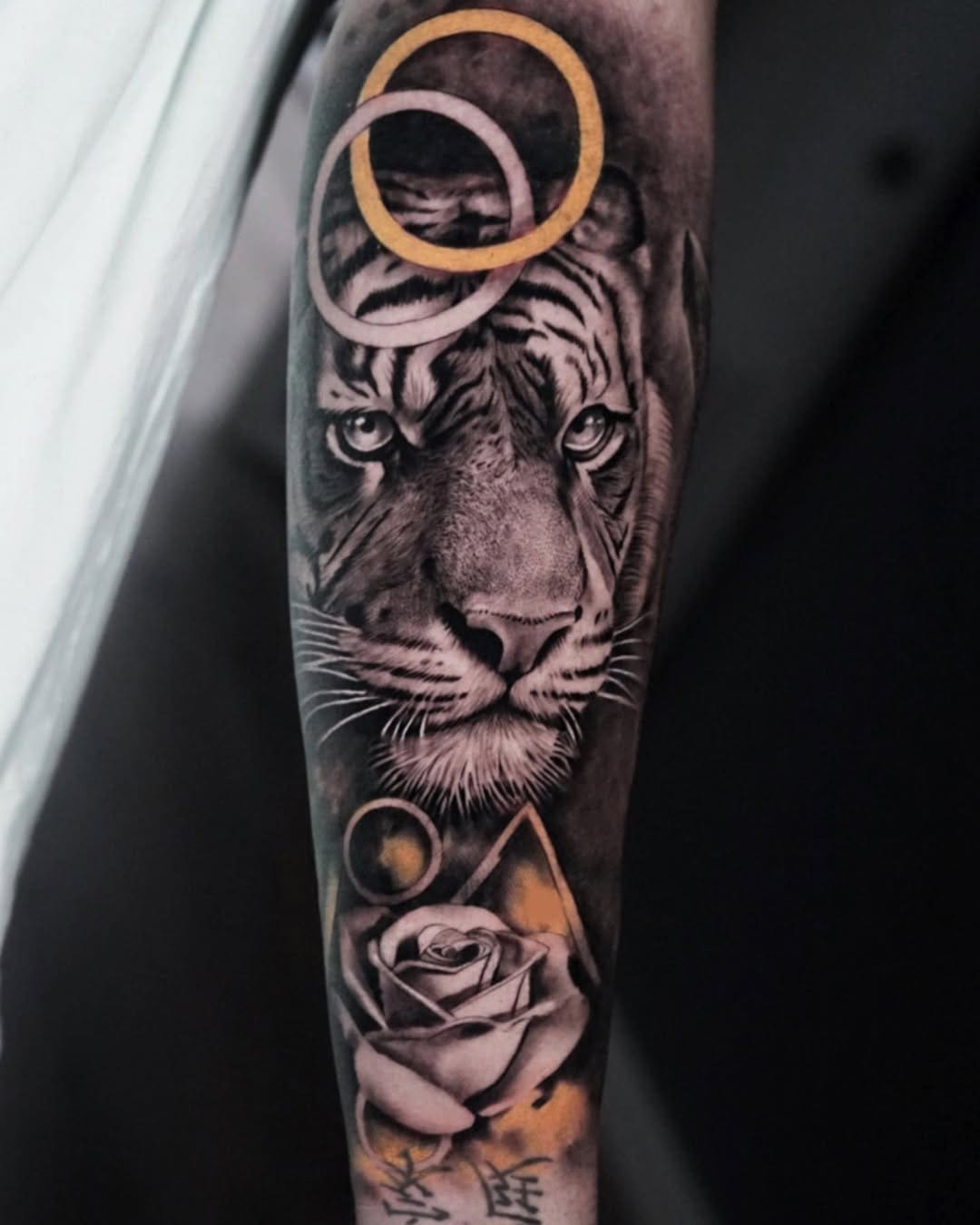 Tattoo von Diener – Ivory Tattoo Berlin