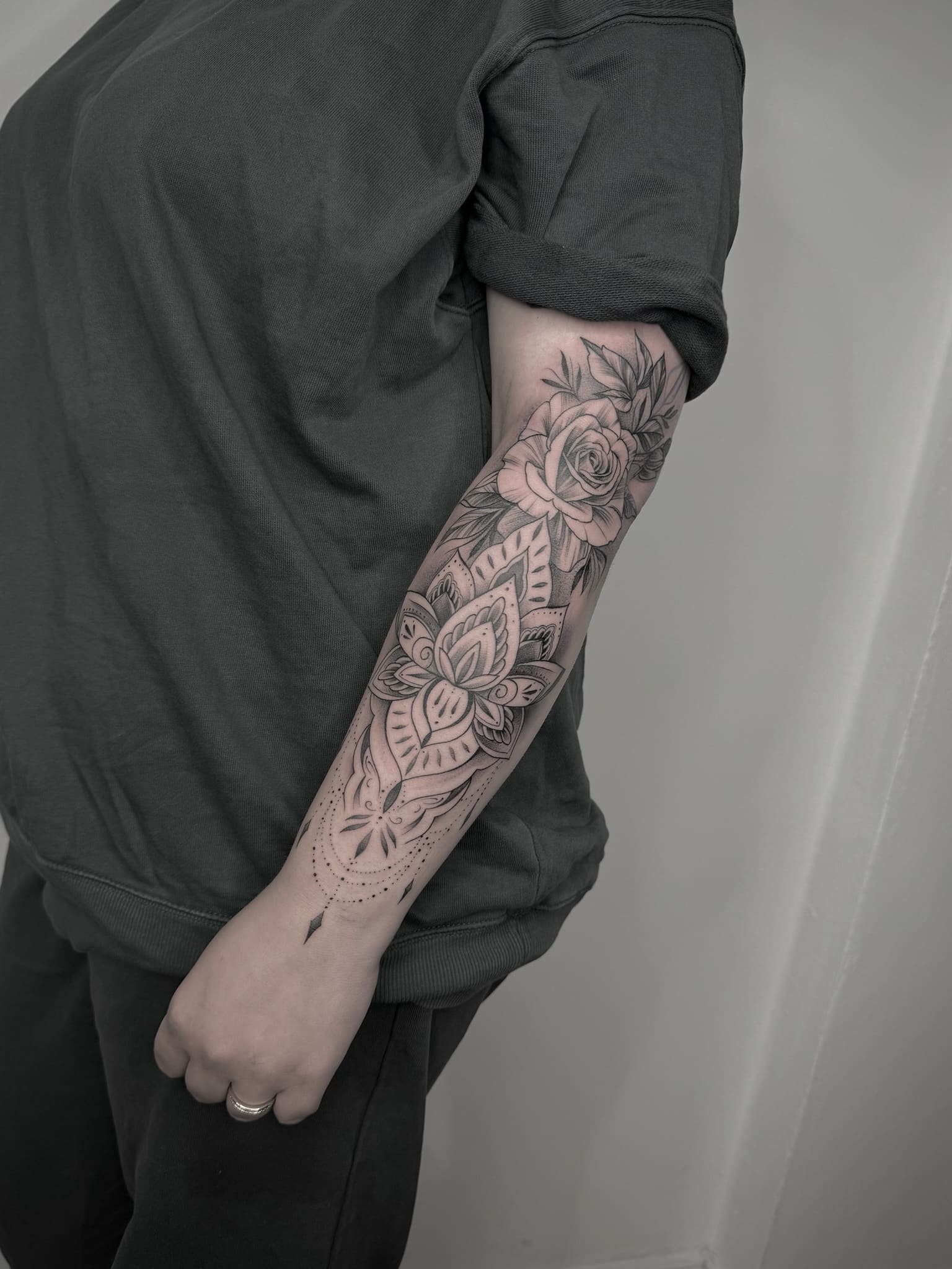 Tattoo von FON – Ivory Tattoo Berlin