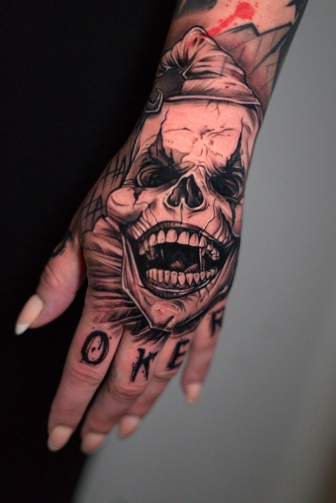 Tattoo von FON – Ivory Tattoo Berlin