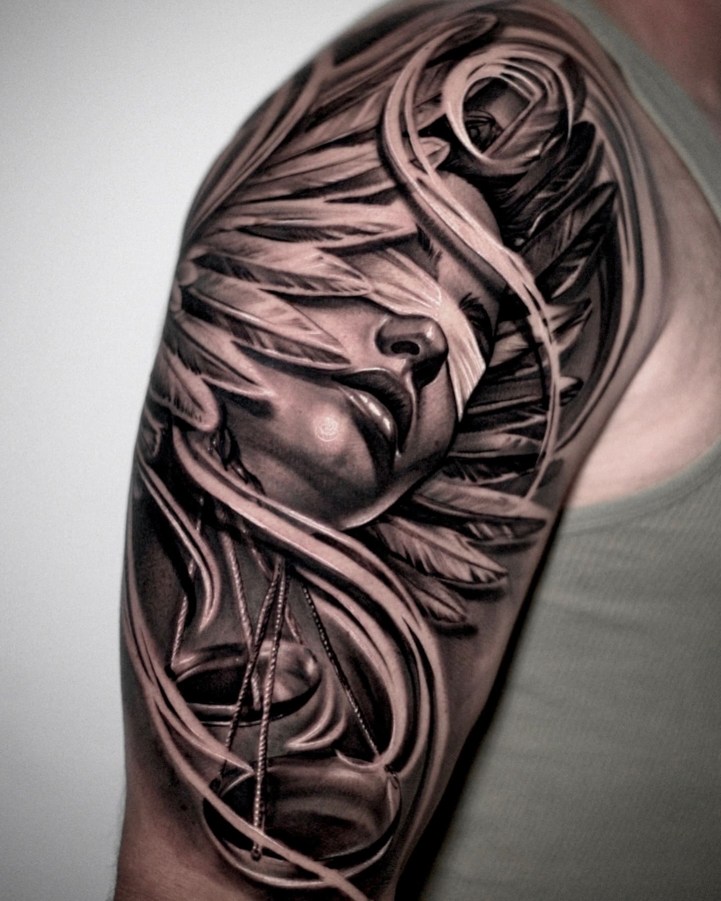 Tattoo von FON – Ivory Tattoo Berlin