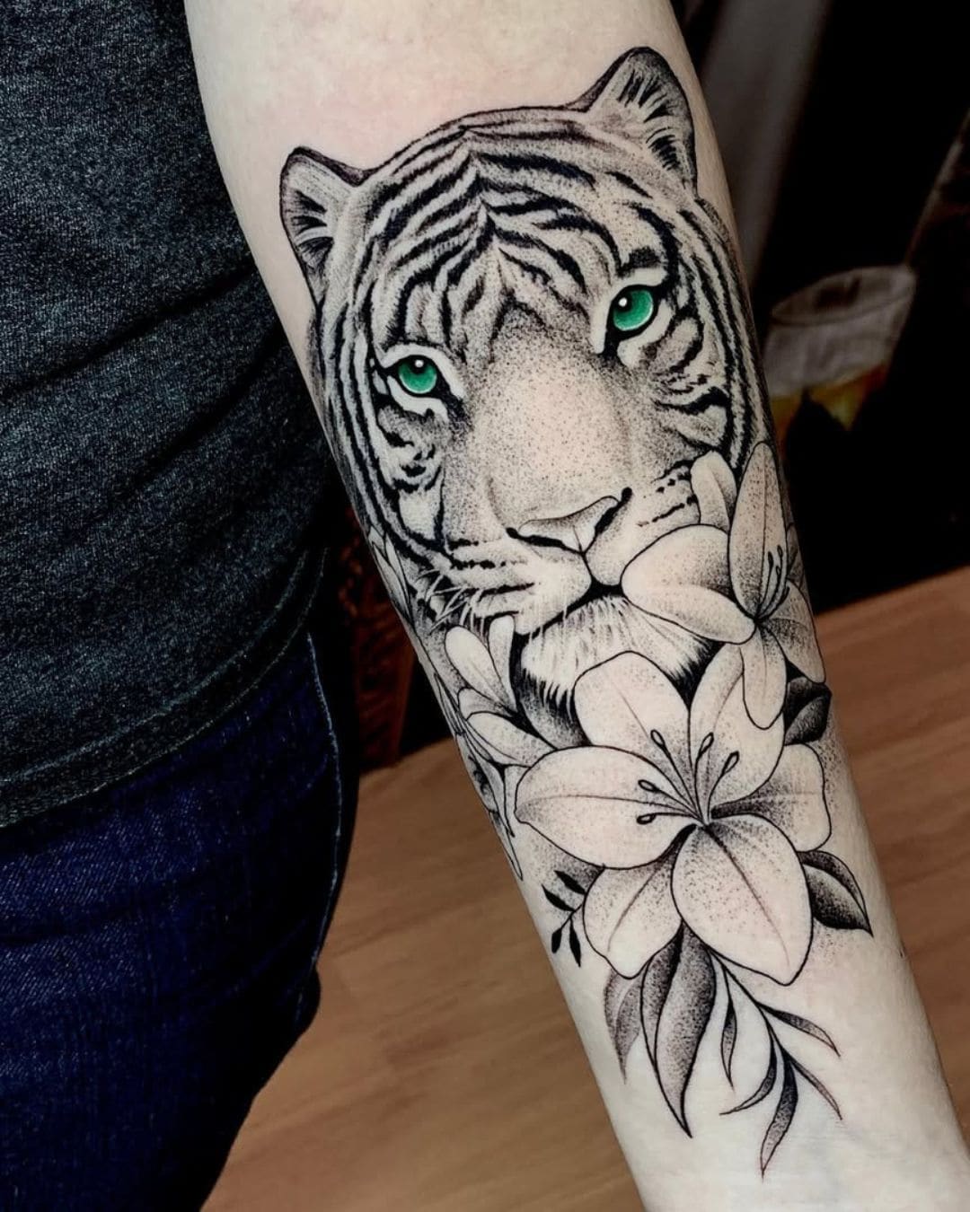 Tattoo von Pe – Ivory Tattoo Berlin