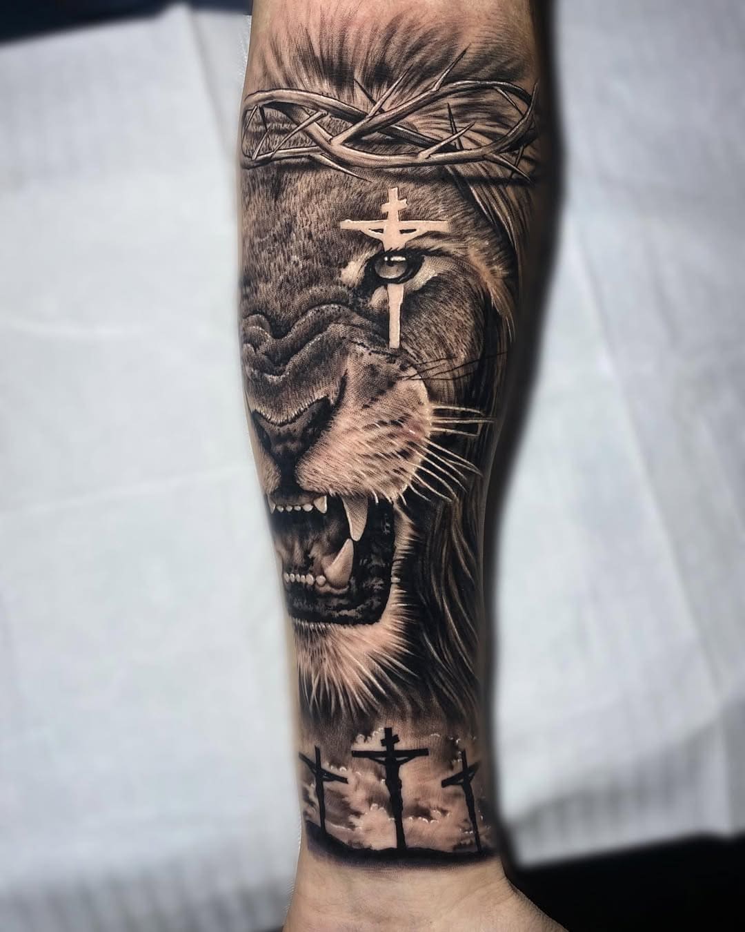 Tattoo von Torres – Ivory Tattoo Berlin