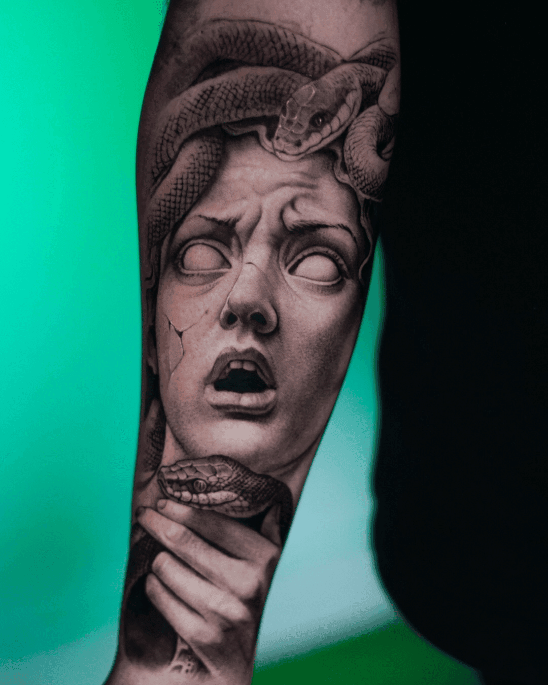 Tattoo von Ziur – Ivory Tattoo Berlin
