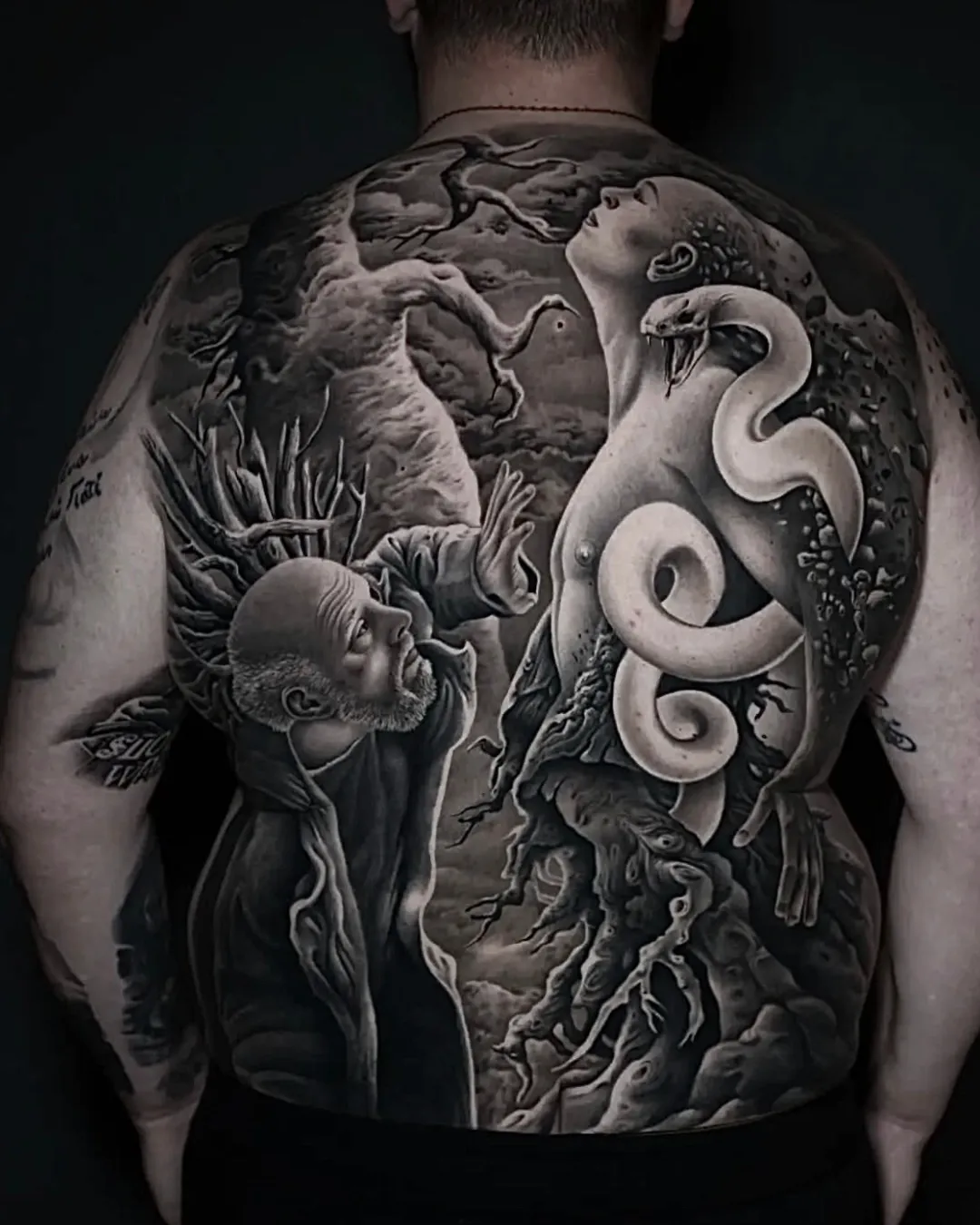 Big Tattoos Tattoo – Ivory Tattoo Berlin