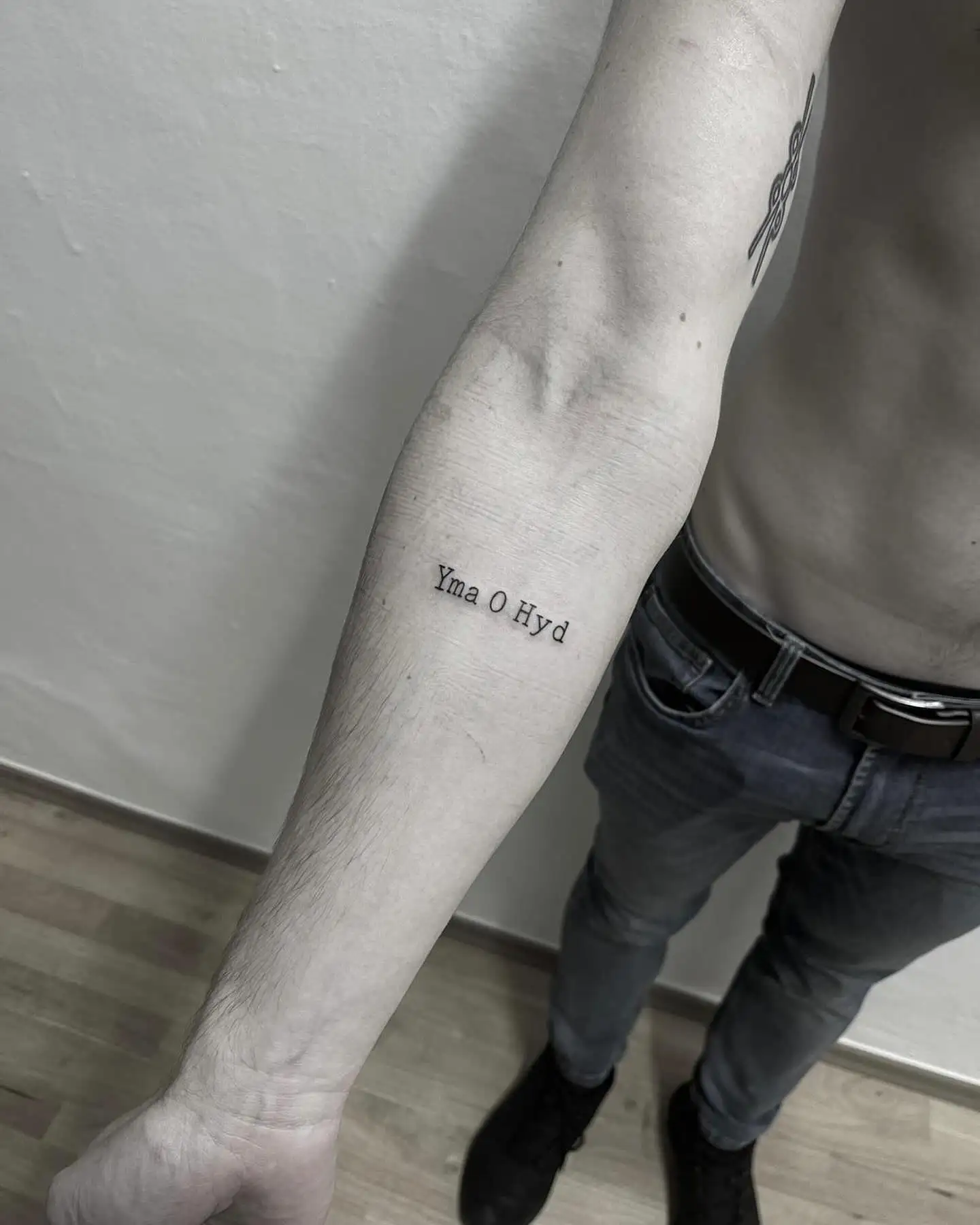 Fineline Tattoo