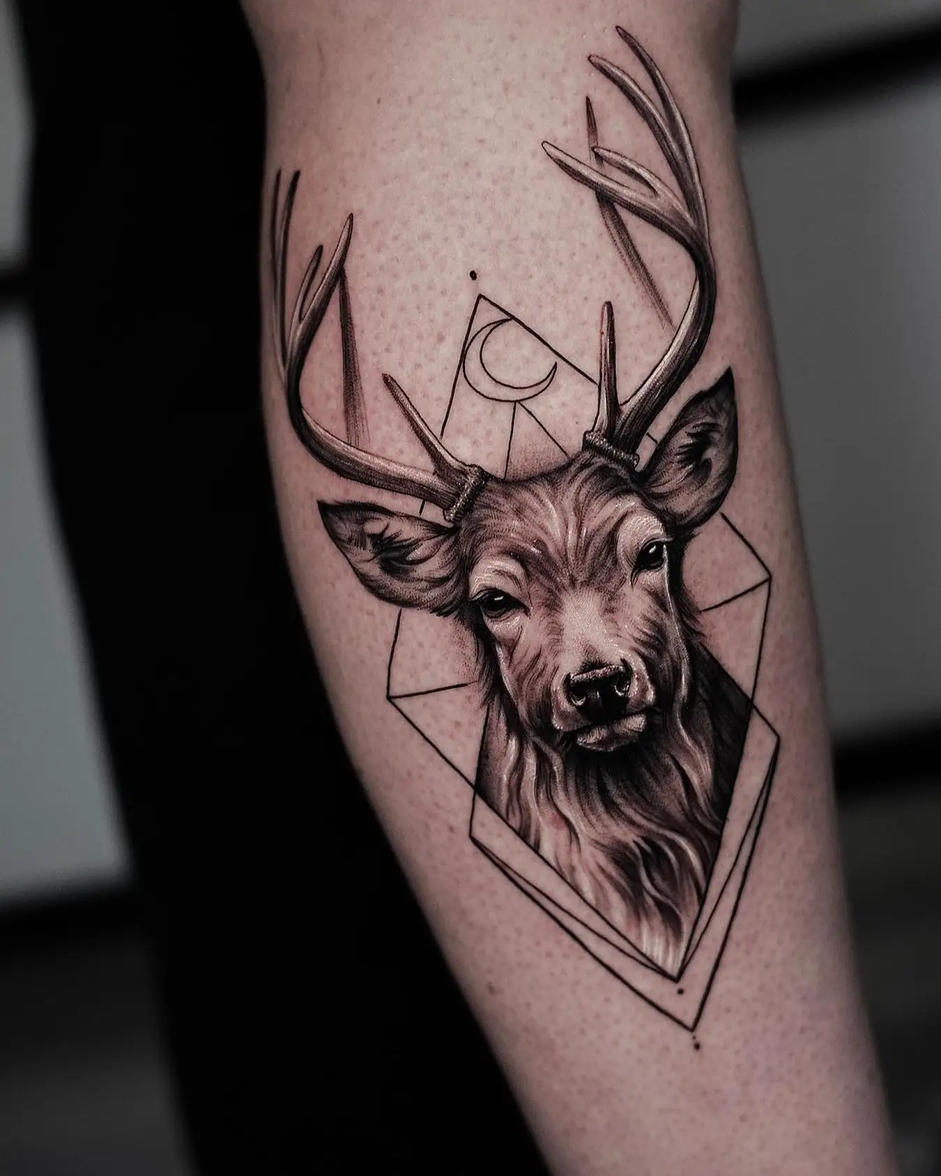 Fineline Tattoo