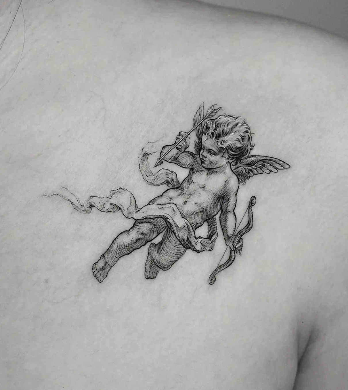 Fineline Tattoo little amor Tattoostudio tattoo studio