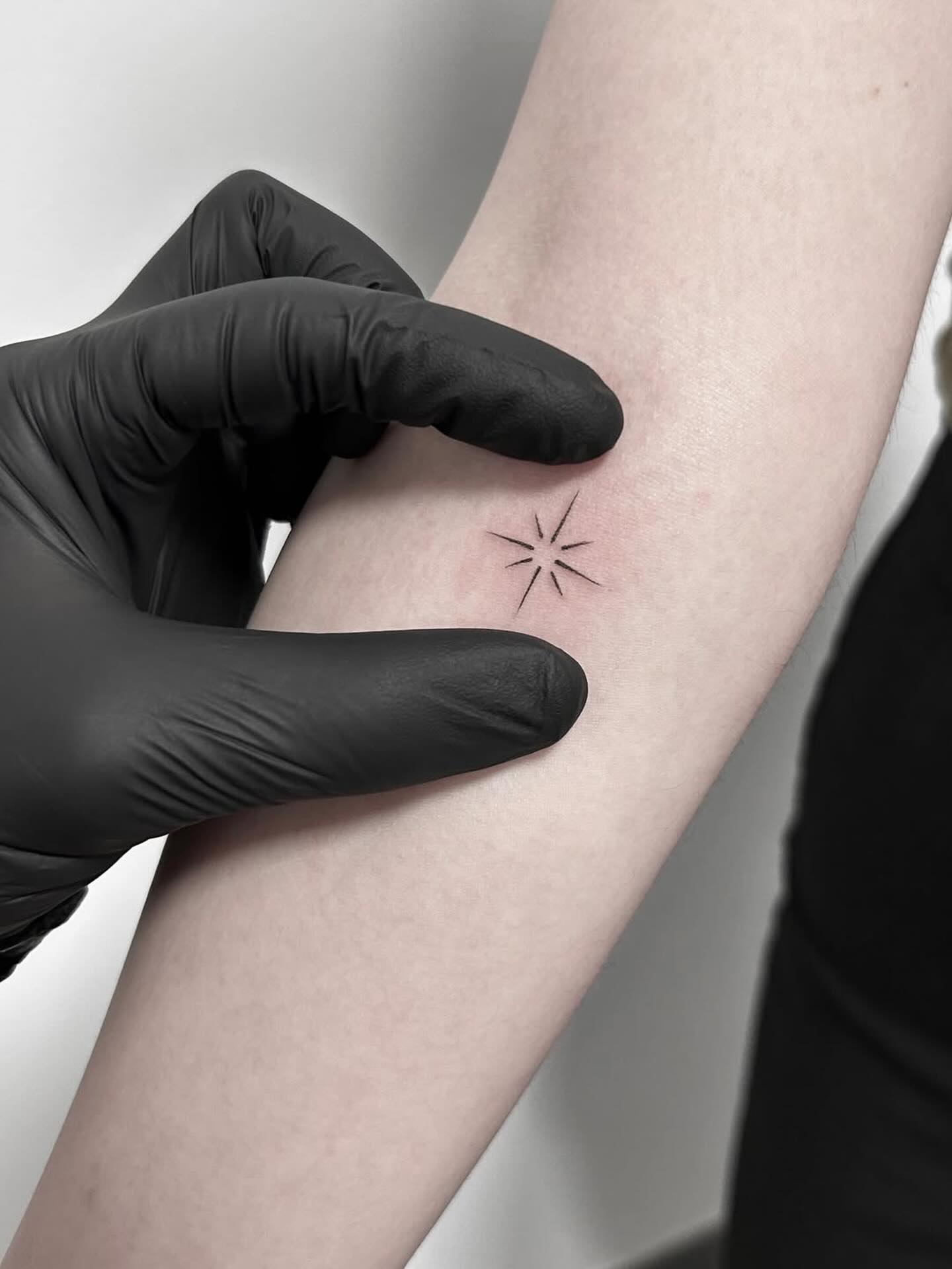 🧡Schreibt uns gerne eine Nachricht für euren Termin. Wir freuen uns auf euch 🍀

Ivory Tattoo Berlin
Florastraße 3
13187 Berlin
____________________________ 
DM us for further Informations about 
Appointments

Ivory Tattoo Berlin
Florastraße 3
13187 Berlin

#tattooberlin#tattoostudioberlin#tattoostudioinberlin#realistictattoos#tattootattoostattookunsttattoodeutschlandtattooberlin
